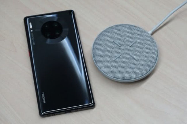 HUAWEI SuperCharge Wireless Charger